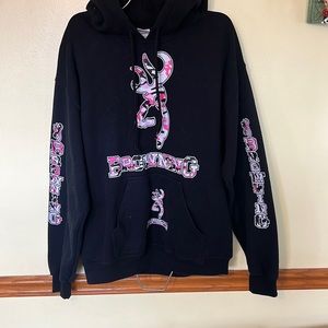 Browning screen print hoodie. Size: M Gildan brand with browning camo prints
